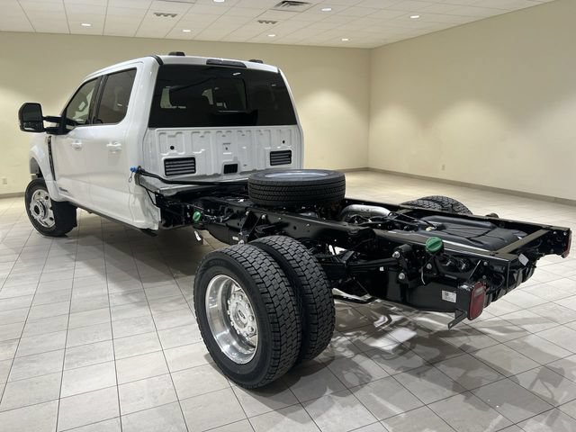 New 2027 Ford F550 4x4 Crew Cab image 3