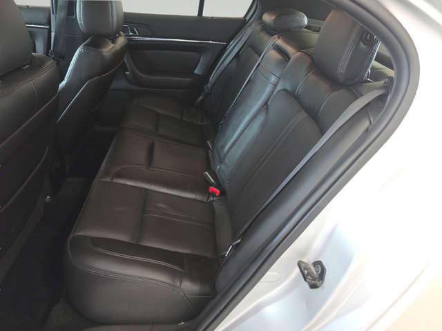 Used 2016 Lincoln MKS FWD image 25