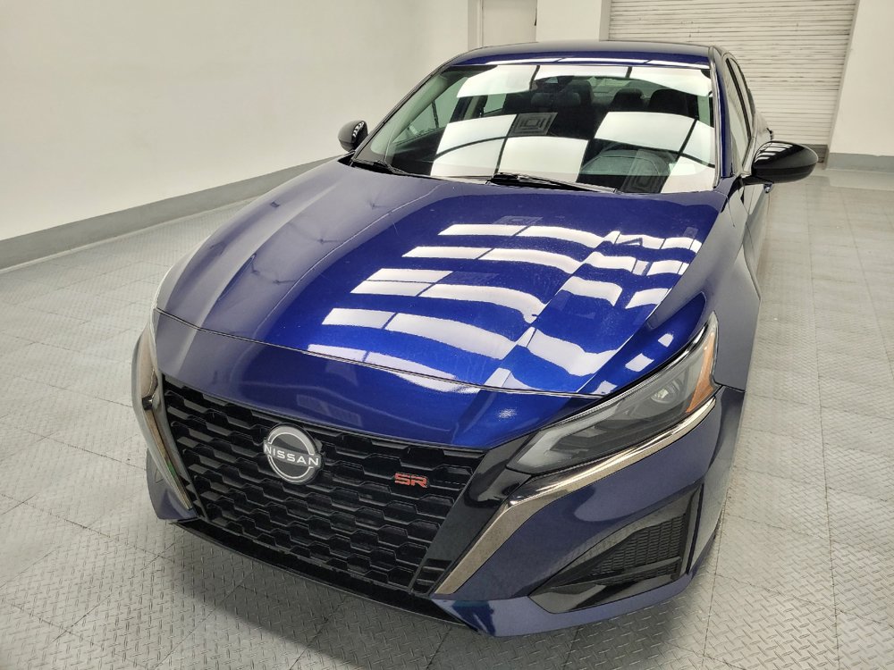Used 2024 Nissan Altima 2.5 SR FWD image 15