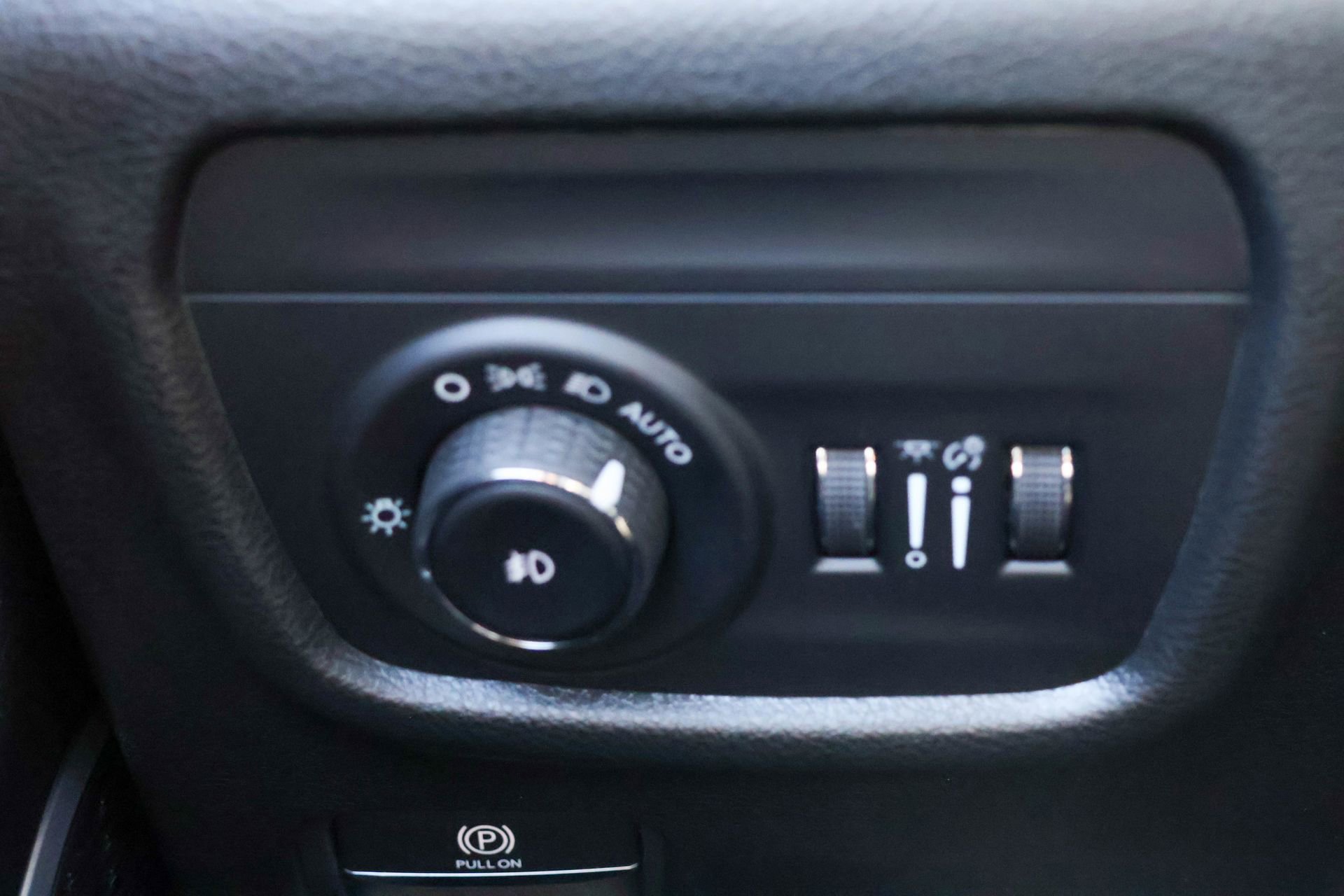 New 2026 Jeep Grand Cherokee L Limited w/ Limited Altitude Package image 32