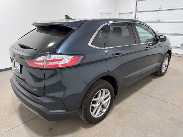 Used 2024 Ford Edge SEL w/ Convenience Package image 4