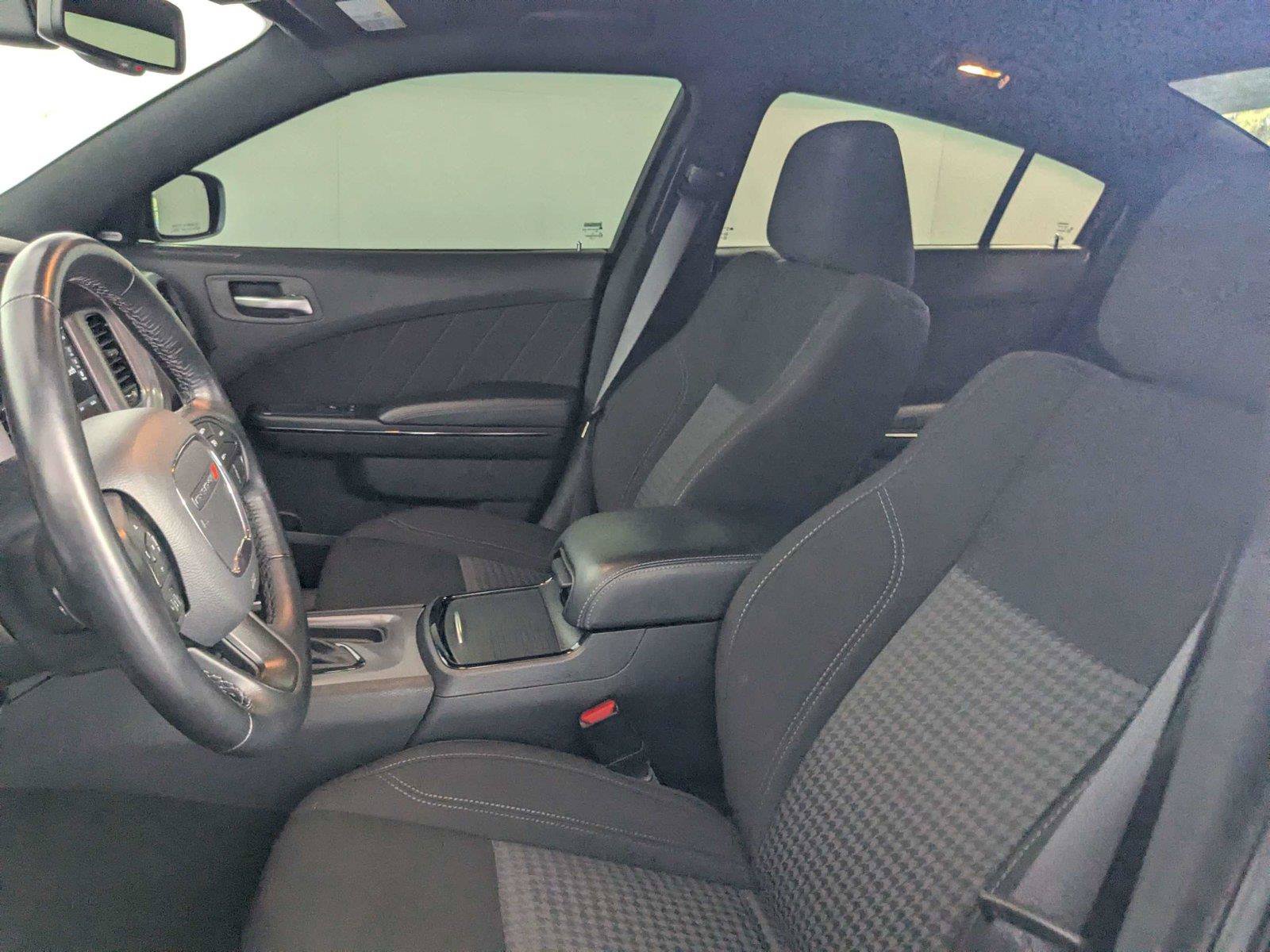 Used 2023 Dodge Charger SXT w/ Blacktop Package AWD/4WD image 10