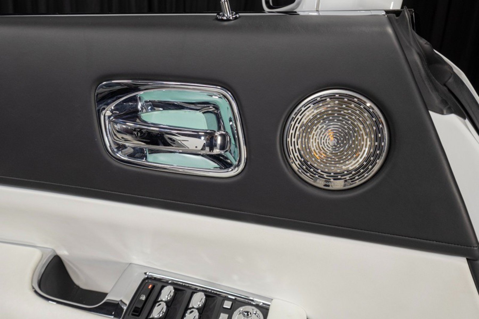 Used 2021 Rolls-Royce Wraith RWD image 38