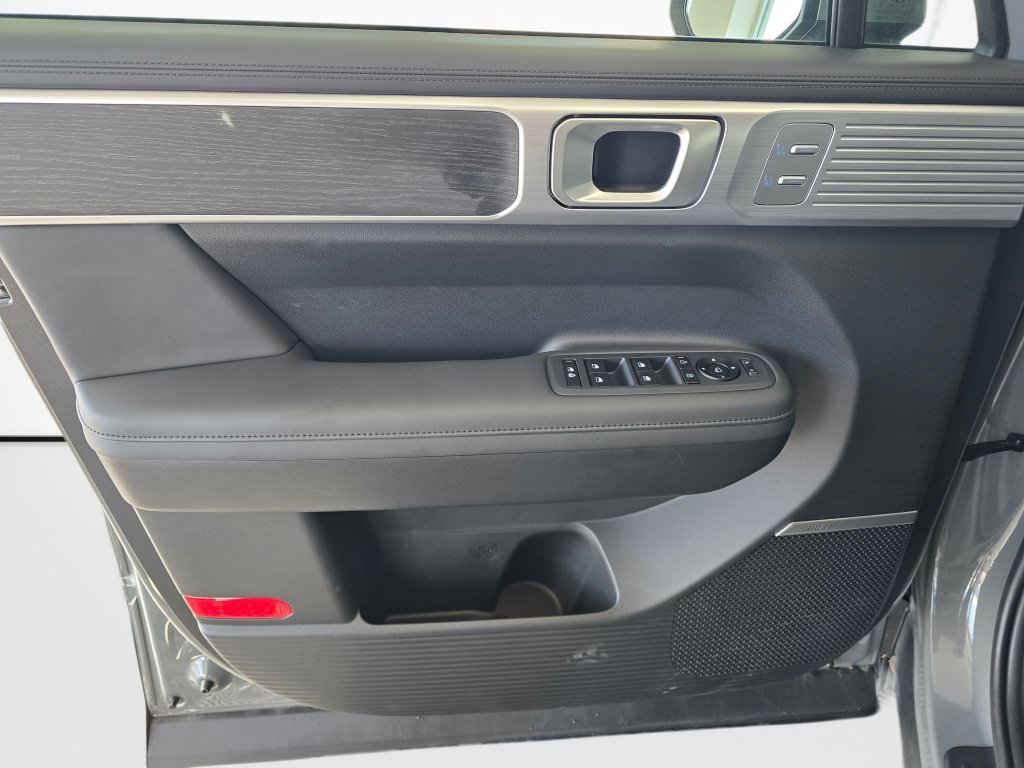 Used 2026 Hyundai Santa Fe Limited AWD/4WD image 33