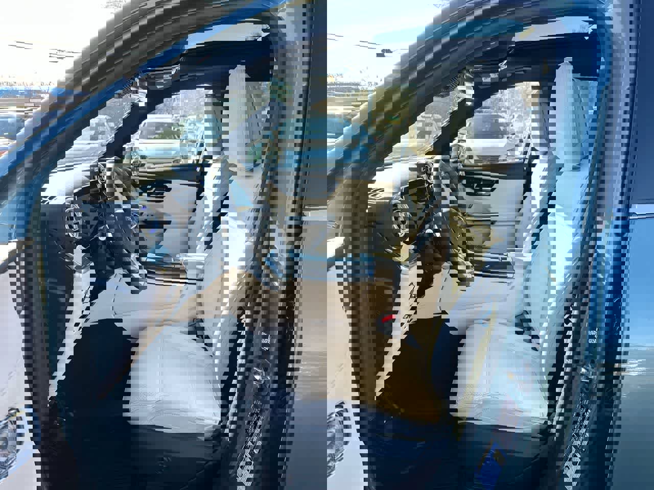 Used 2025 Mercedes-Benz GLC 300 4MATIC image 21