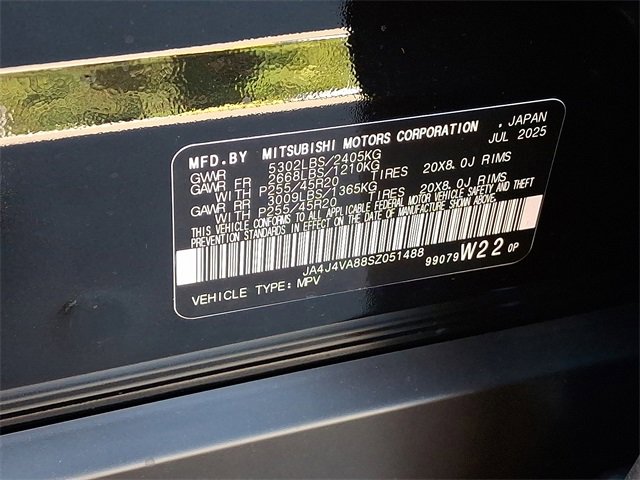New 2025 Mitsubishi Outlander SE image 10