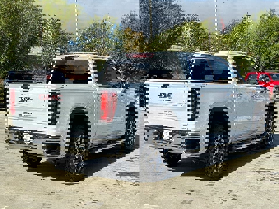 Used 2026 GMC Sierra 1500 SLT w/ SLT Premium Plus Package image 14