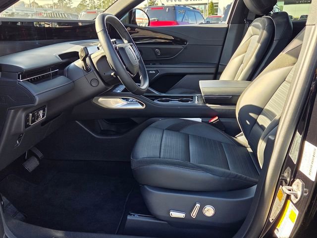 Used 2025 Lincoln Nautilus Reserve w/ Jet Appearance Package image 12