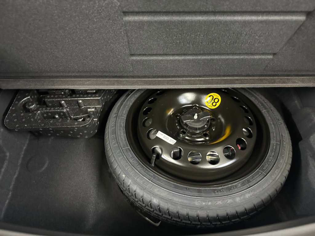 Certified 2024 Buick Encore GX Avenir w/ Avenir Convenience Package image 26