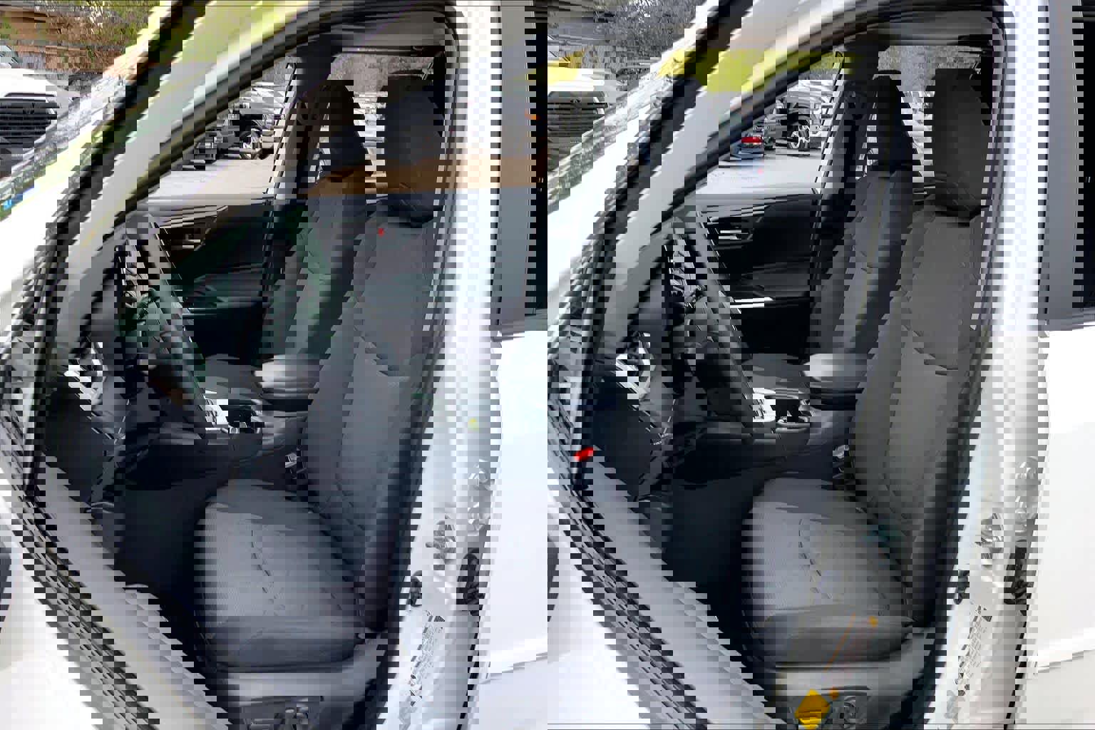 Used 2024 Toyota RAV4 XLE image 7