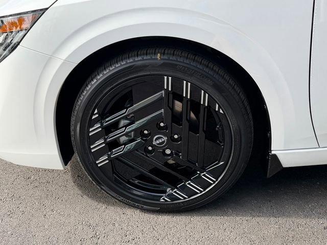 New 2026 Nissan Sentra SR w/ Floor Mat Package FWD image 29