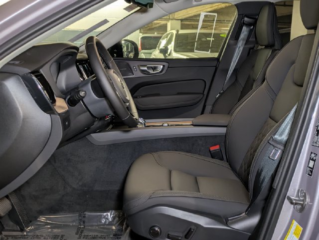 New 2026 Volvo XC60 B5 Plus w/ Climate Package AWD/4WD image 14