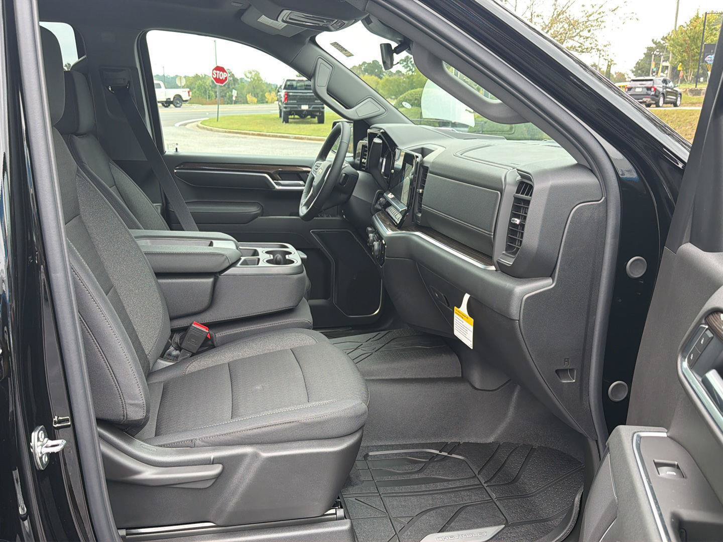 New 2026 Chevrolet Silverado 1500 LT w/ Protection Package AWD/4WD image 13