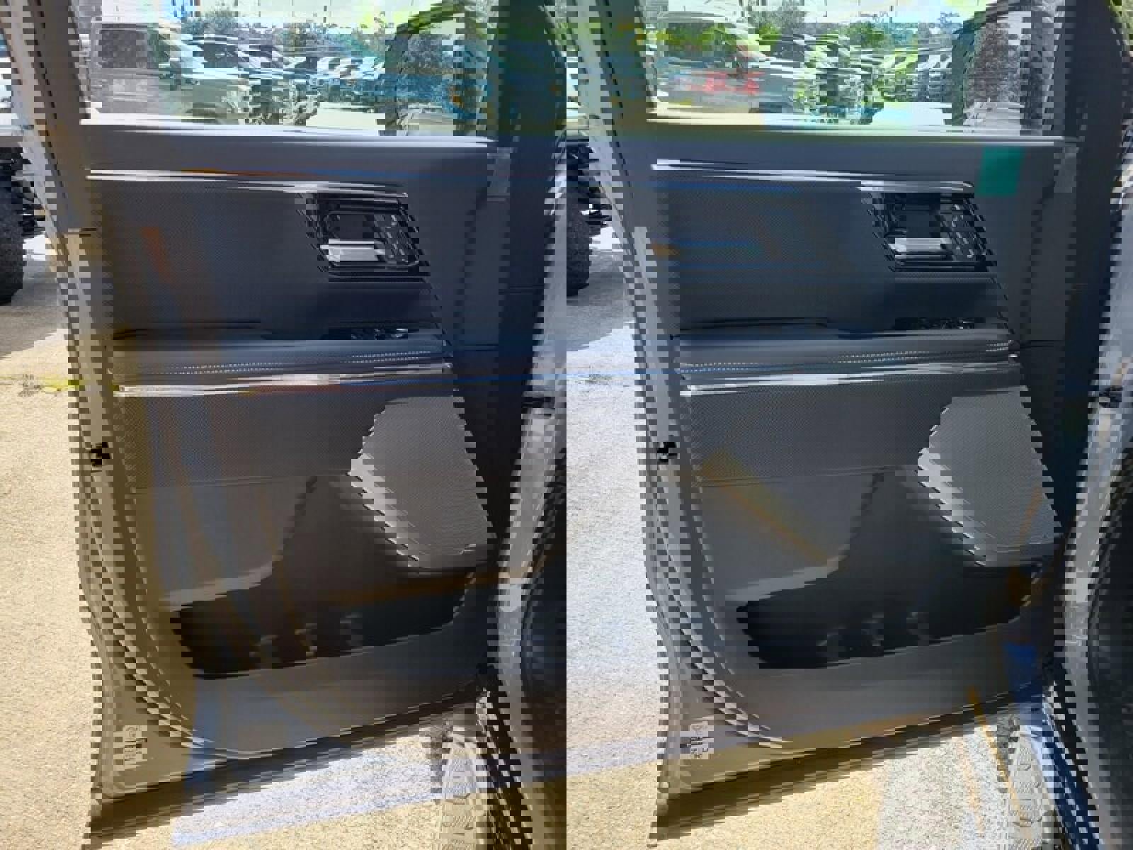 New 2025 GMC Sierra EV Denali image 28