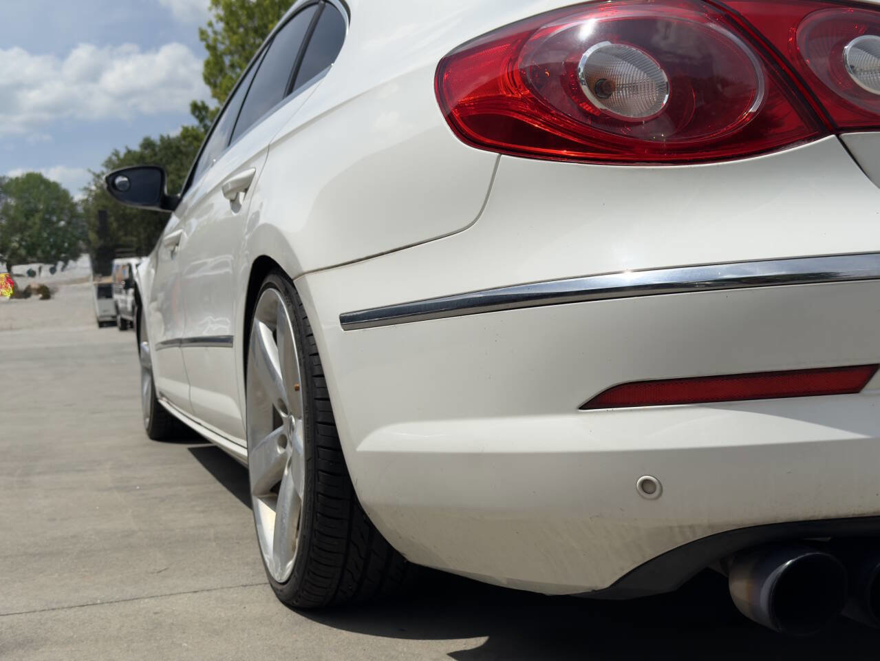 Used 2012 Volkswagen CC Lux Limited FWD image 25