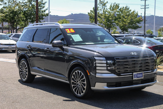 Certified 2026 Hyundai Palisade Calligraphy AWD/4WD image 3