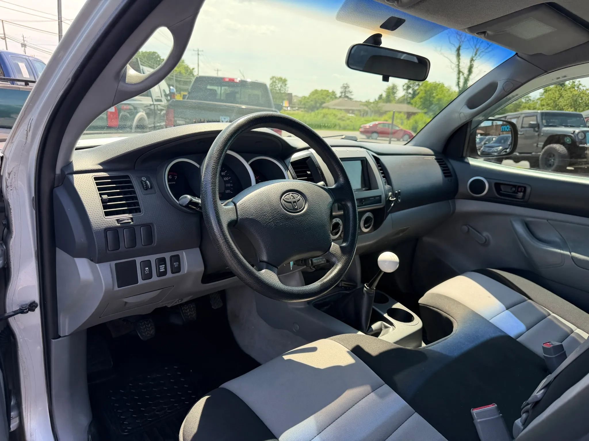 Used 2009 Toyota Tacoma 4x4 Regular Cab image 10