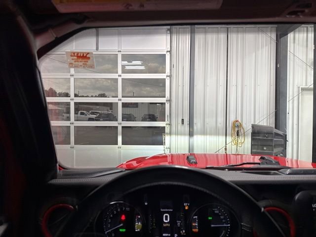 Used 2022 Jeep Wrangler Unlimited Sahara image 9