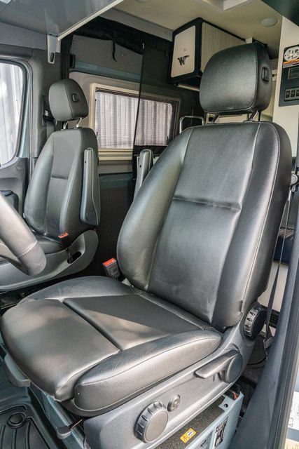 Used 2021 Mercedes-Benz Sprinter 2500 image 19