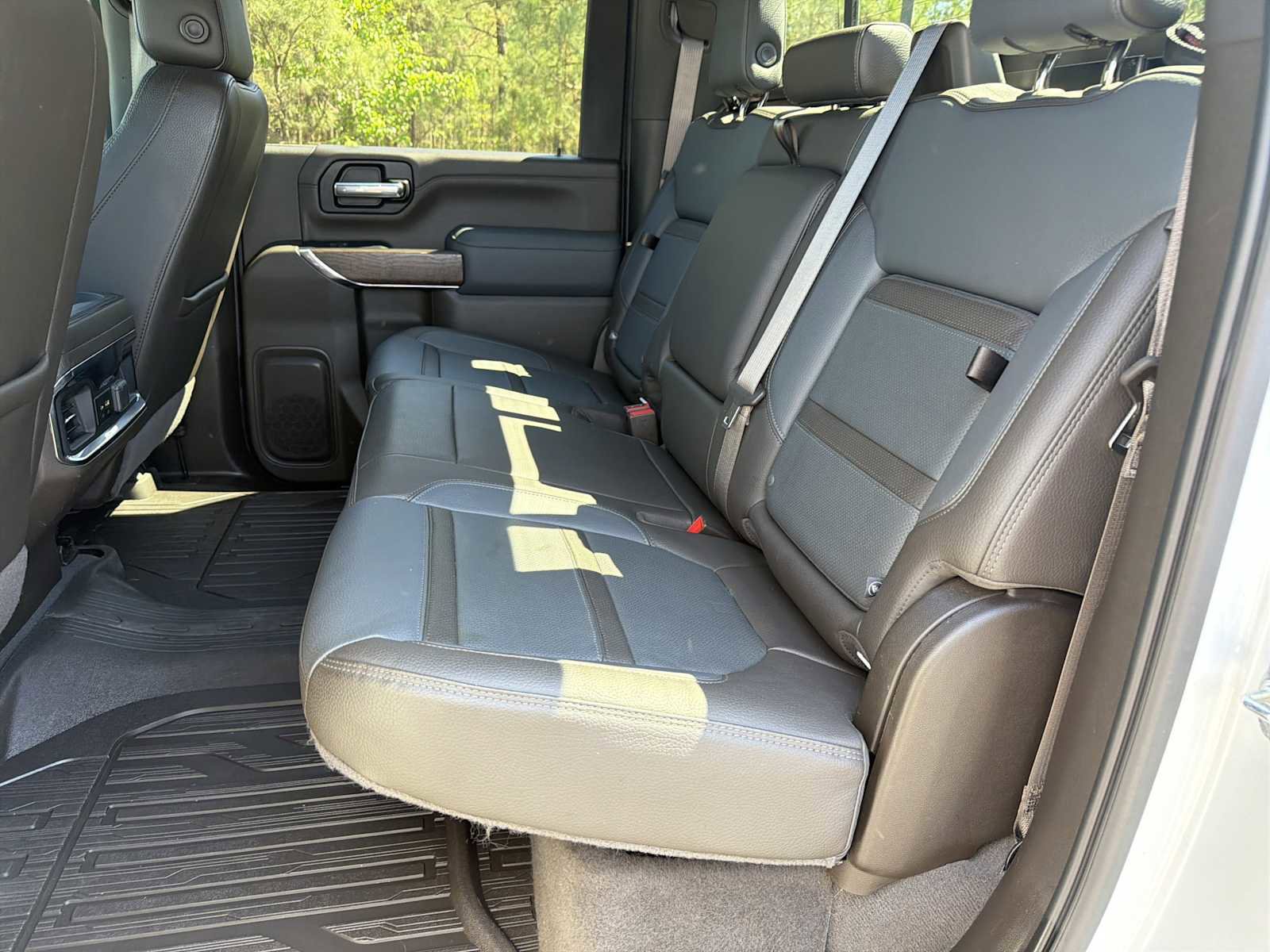 Used 2022 GMC Sierra 2500 Denali w/ Denali Ultimate Package image 26