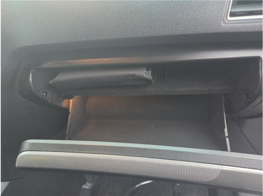 Used 2016 Ford Explorer XLT w/ Equipment Group 202A image 26