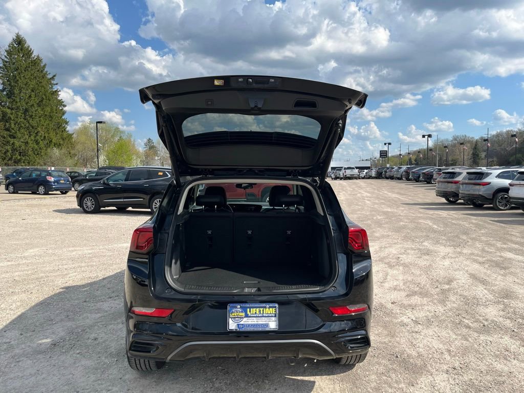 Used 2025 Buick Encore GX Sport Touring w/ Comfort Package FWD image 9