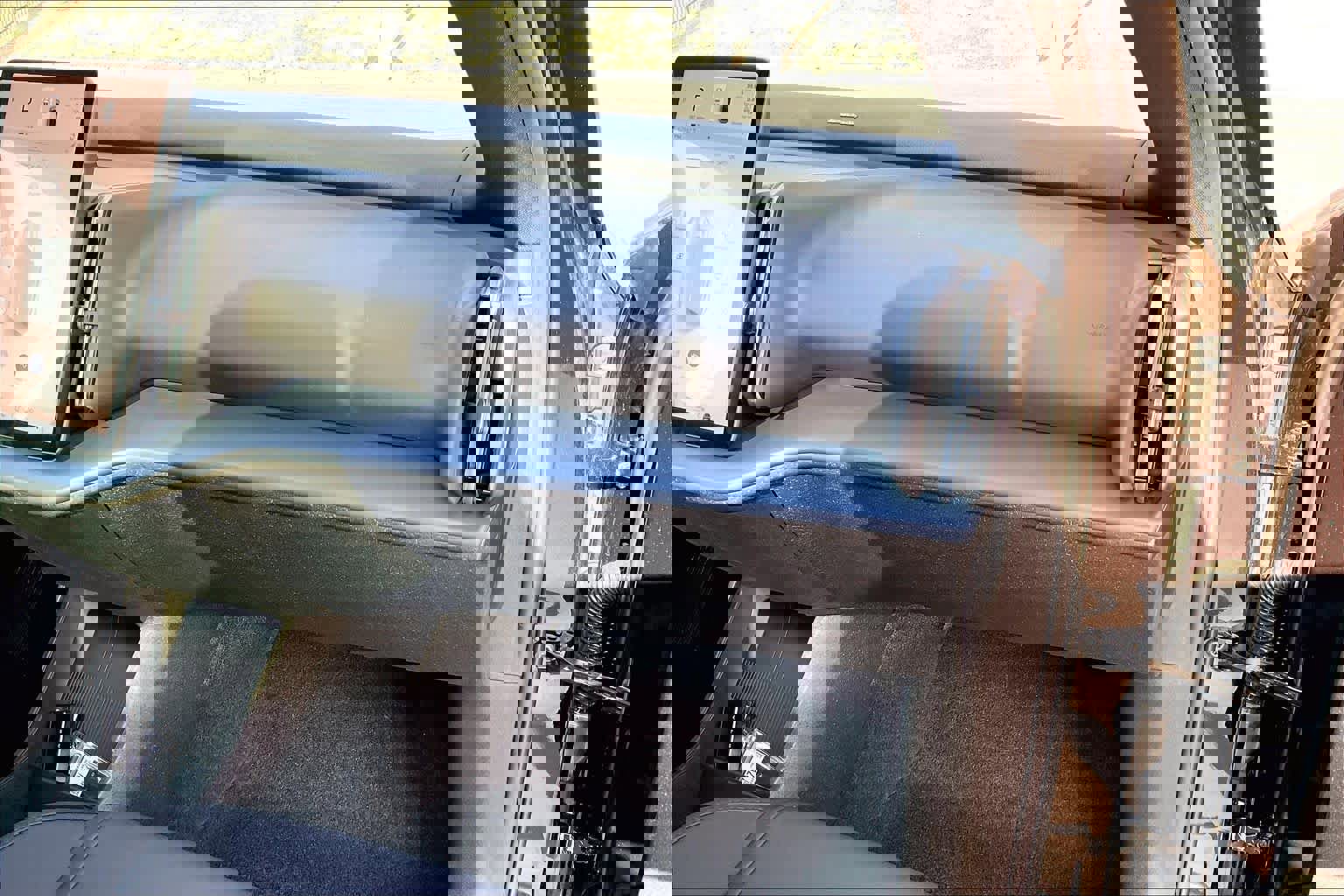 New 2025 Volvo EX30 Plus w/ Protection Package Premier image 28