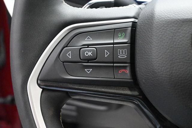 Used 2023 Jeep Grand Cherokee L Laredo AWD/4WD image 12