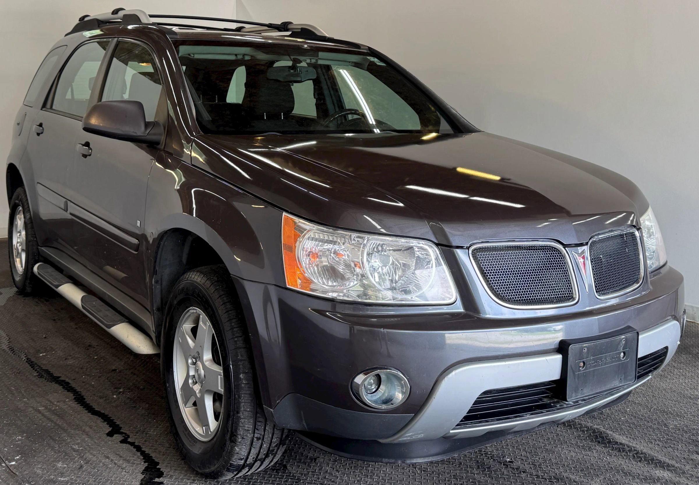 Used 2008 Pontiac Torrent 2WD image 2