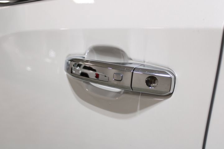 Used 2023 GMC Sierra 1500 Denali w/ Denali Reserve Package image 18