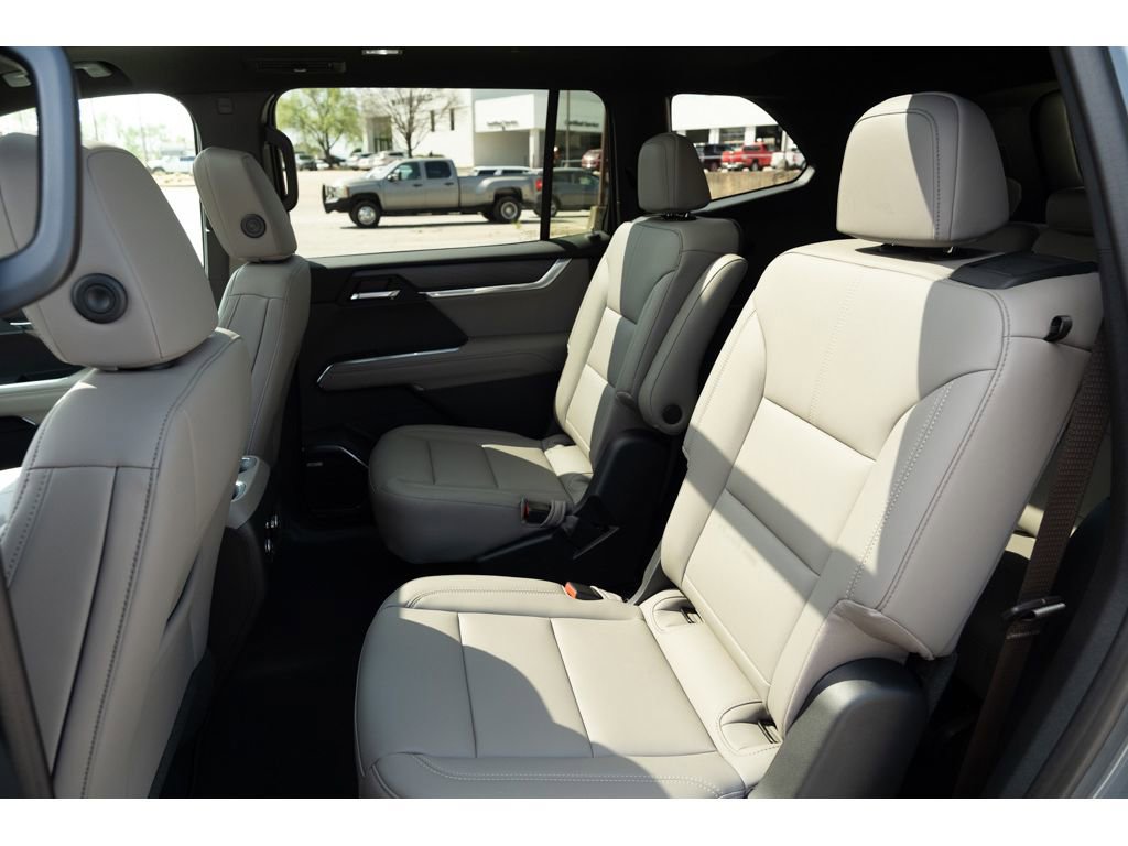 New 2026 GMC Acadia Elevation w/ Elevation Premium Package FWD image 13