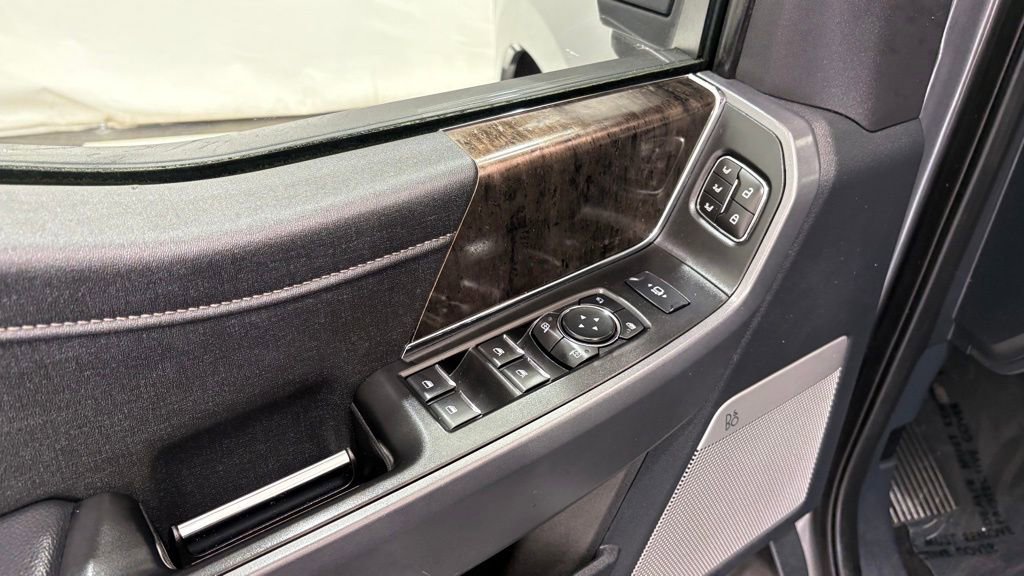 Used 2023 Ford F350 Lariat w/ Tow Technology Package AWD/4WD image 16