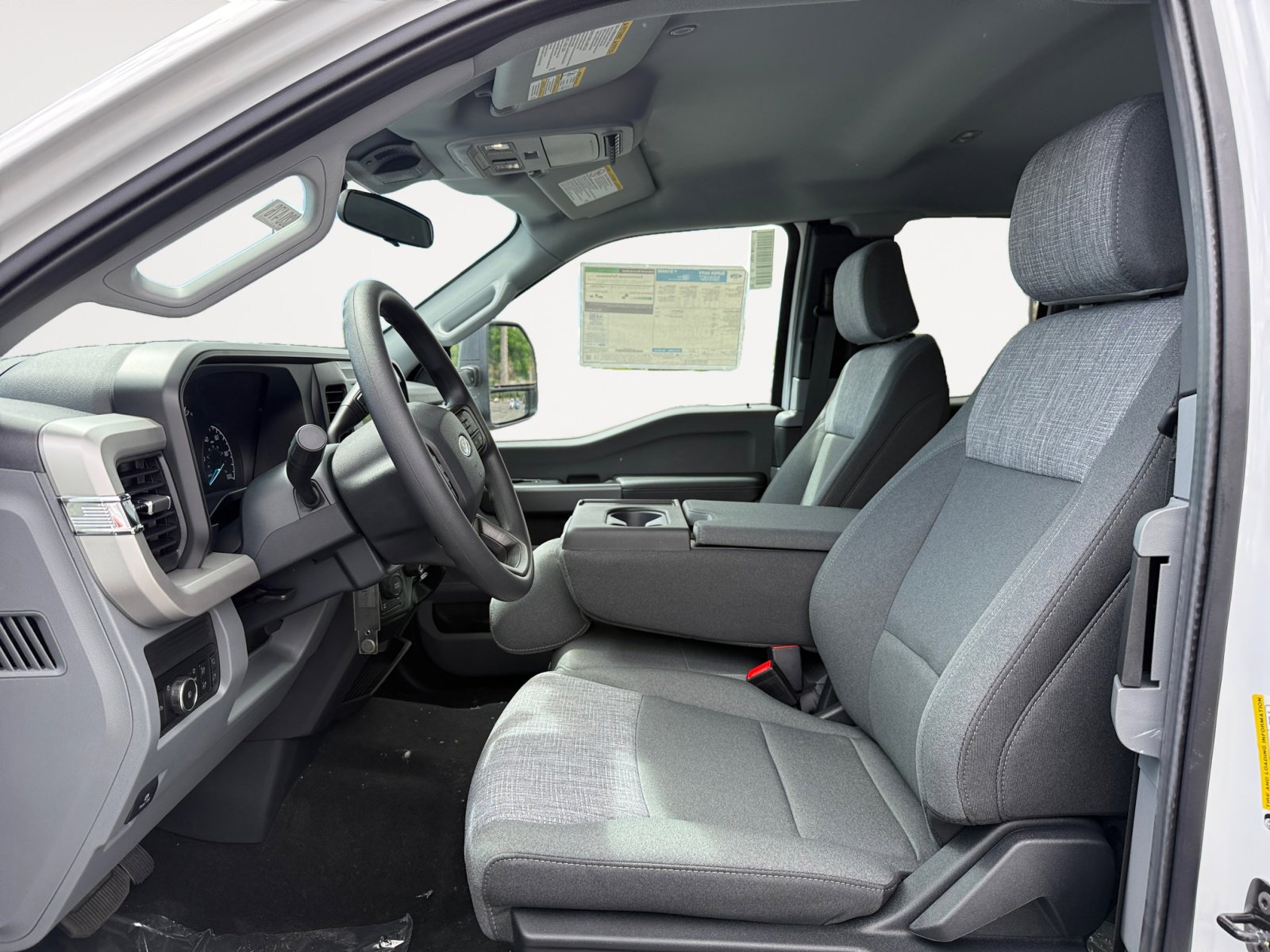 New 2025 Ford F350 XLT image 10