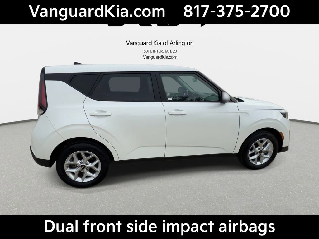 Certified 2025 Kia Soul LX FWD image 10
