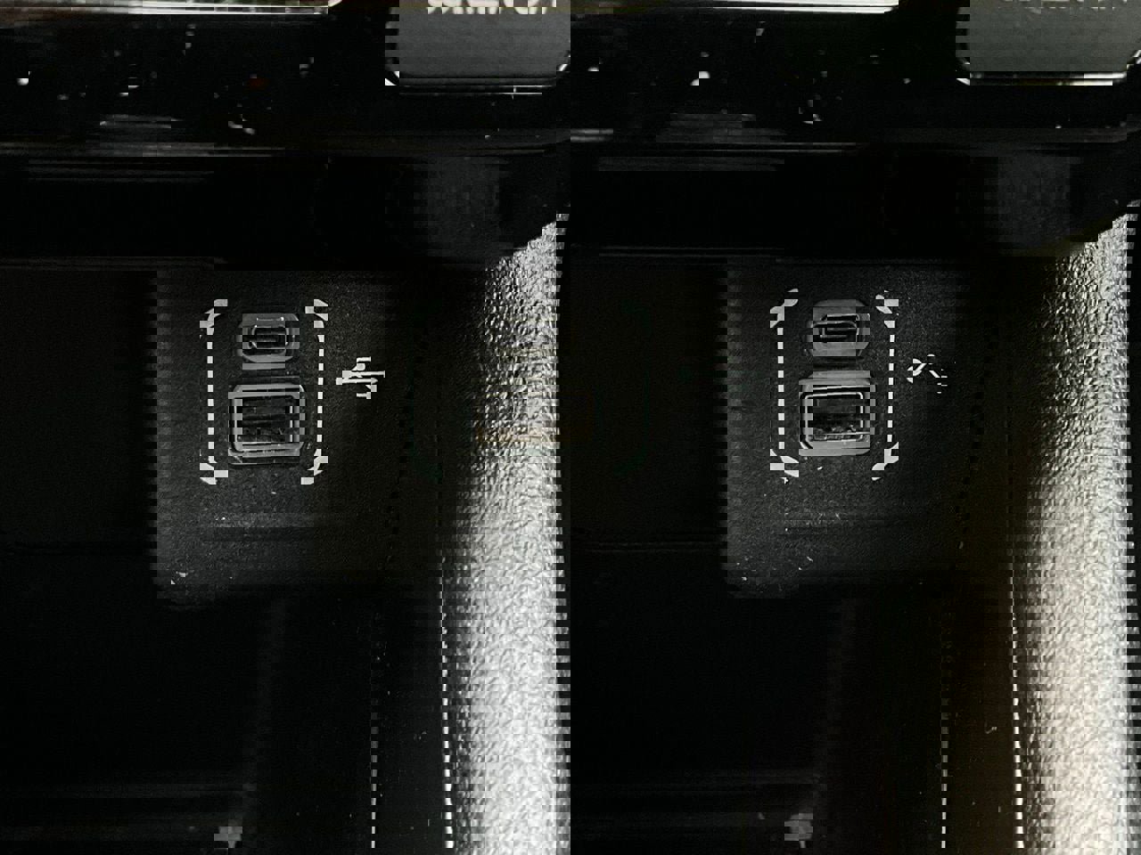 Used 2025 Jeep Compass Latitude image 25