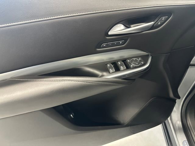 Used 2023 Cadillac XT4 Premium Luxury image 32