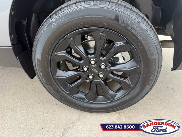 Certified 2024 Ford Maverick Lariat w/ Black Appearance Package image 10