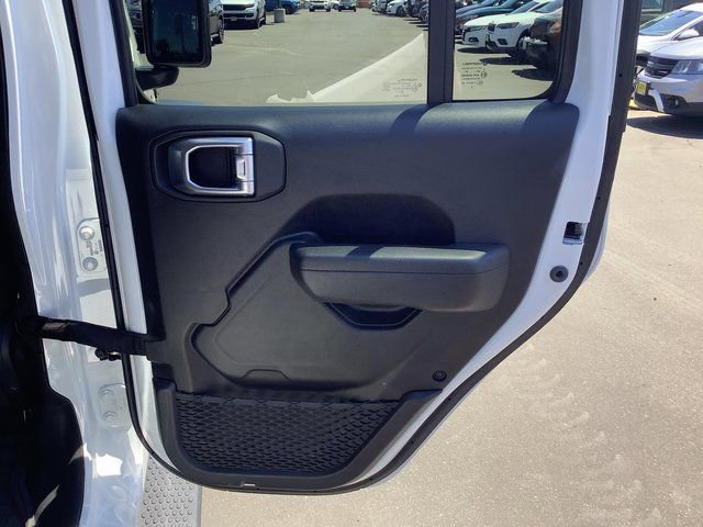 Used 2023 Jeep Wrangler Sport S image 34