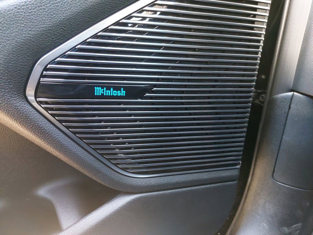 New 2024 Jeep Grand Cherokee Overland w/ Luxury Tech Group IV image 29