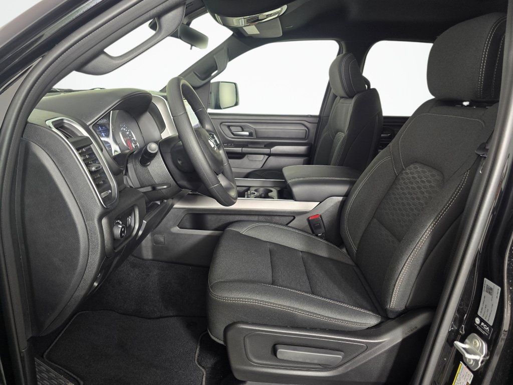 New 2026 RAM 1500 Express AWD/4WD image 23