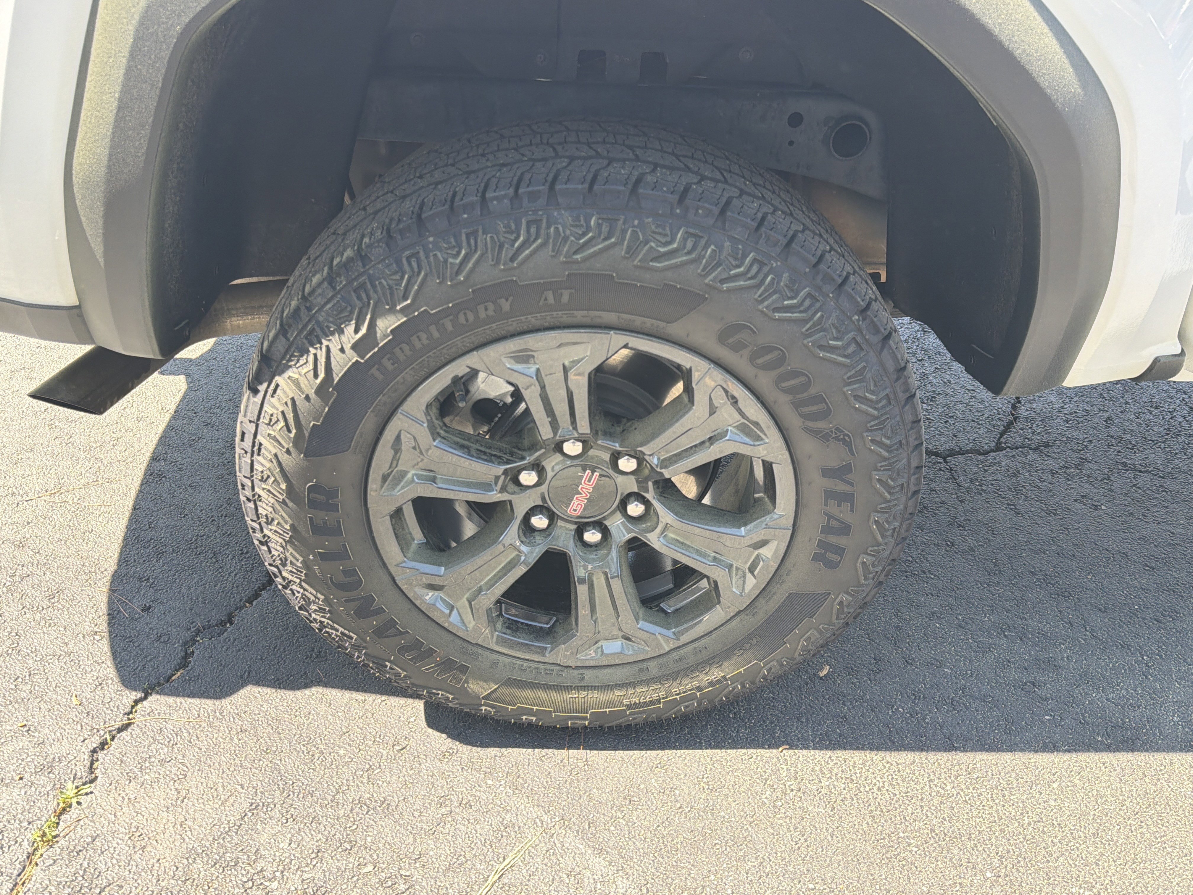 Used 2025 GMC Canyon Elevation AWD/4WD image 21