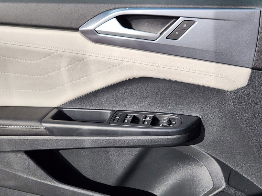 New 2026 Volkswagen Taos SEL AWD/4WD image 13