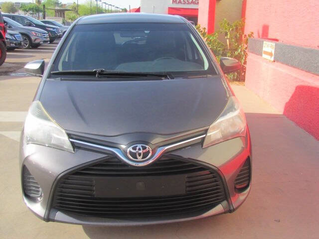 Used 2015 Toyota Yaris L FWD image 3
