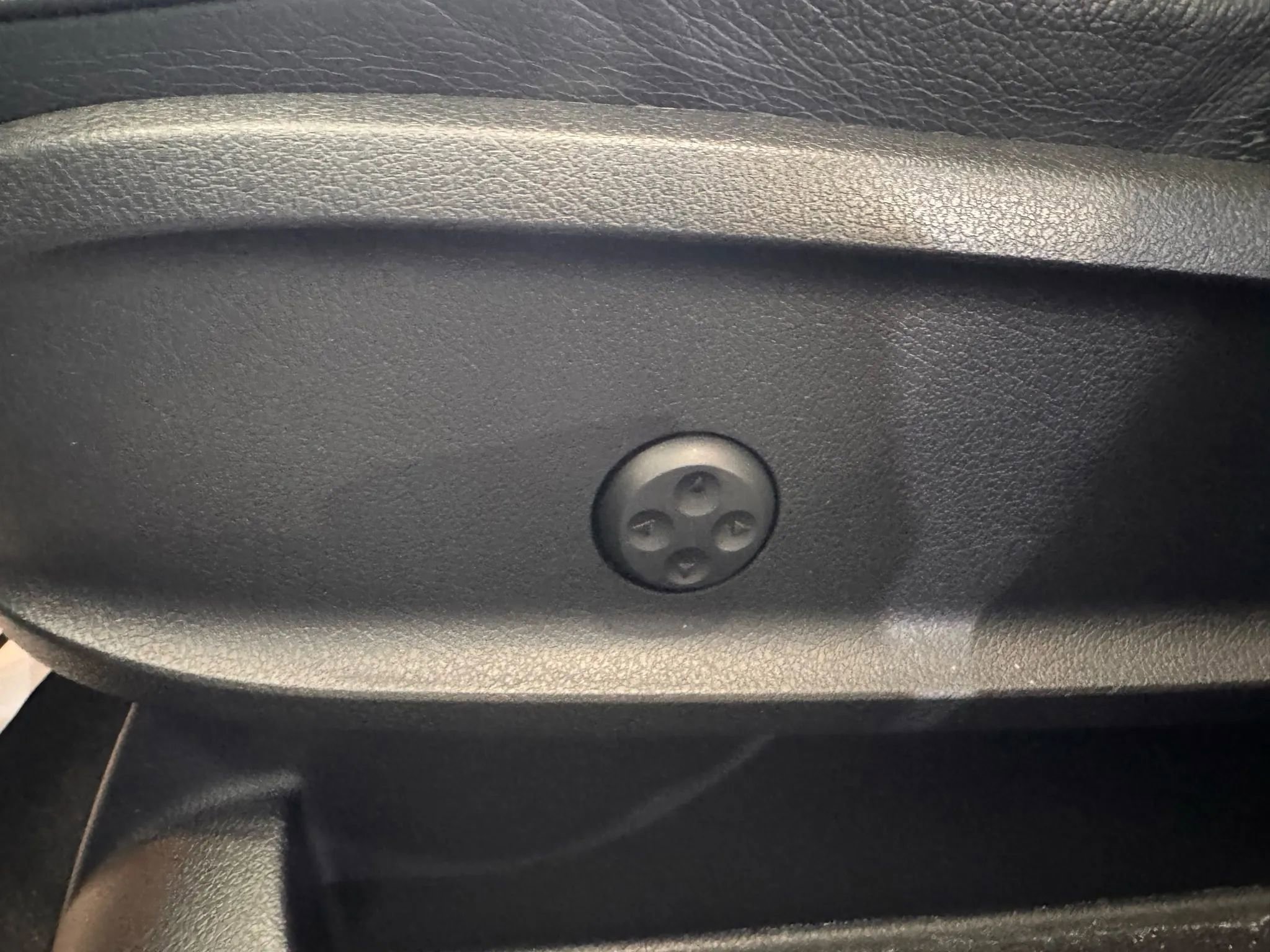 Used 2021 Mercedes-Benz GLB 35 AMG 4MATIC image 10