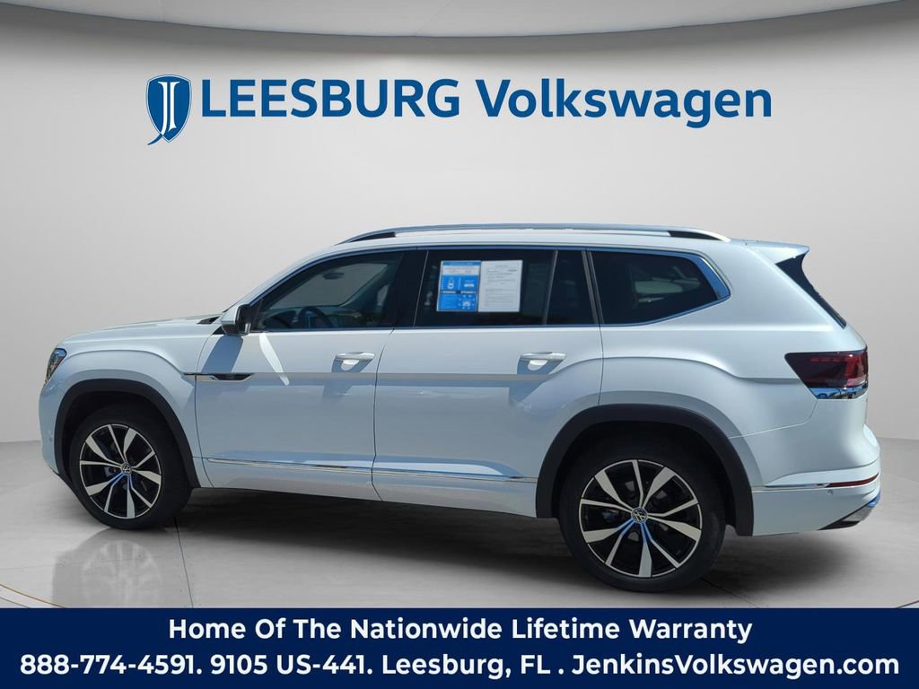 Used 2024 Volkswagen Atlas SEL Premium R-Line image 10