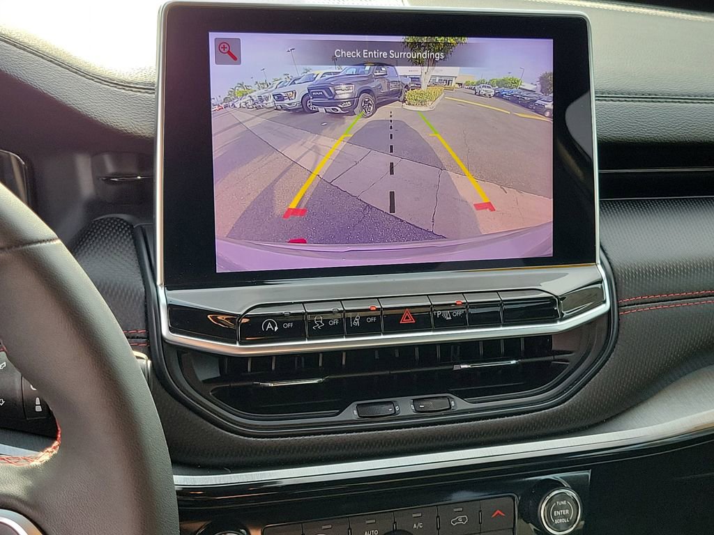 Used 2023 Jeep Compass Trailhawk w/ Trailhawk Elite Group image 10