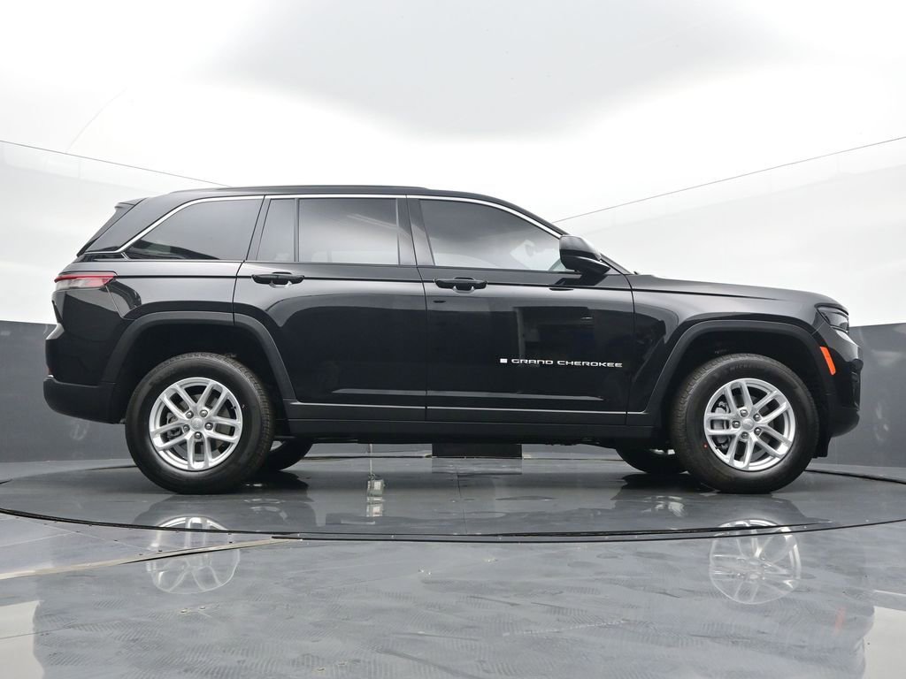 New 2025 Jeep Grand Cherokee Laredo X w/ Luxury Tech Group I image 23
