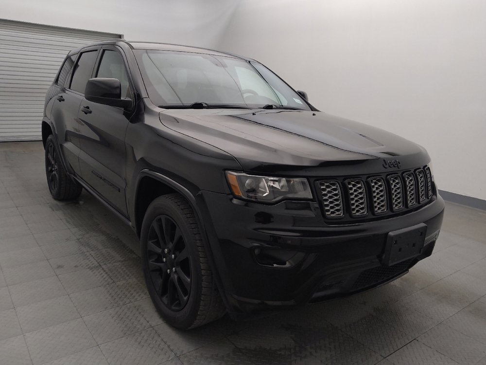 Used 2020 Jeep Grand Cherokee Altitude image 13