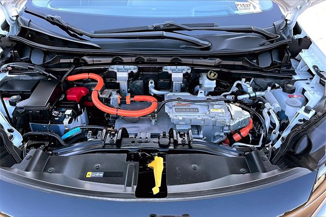 Certified 2025 Nissan Ariya AWD image 29