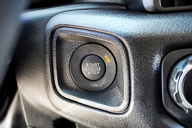 Used 2024 Jeep Wrangler Unlimited AWD/4WD image 39